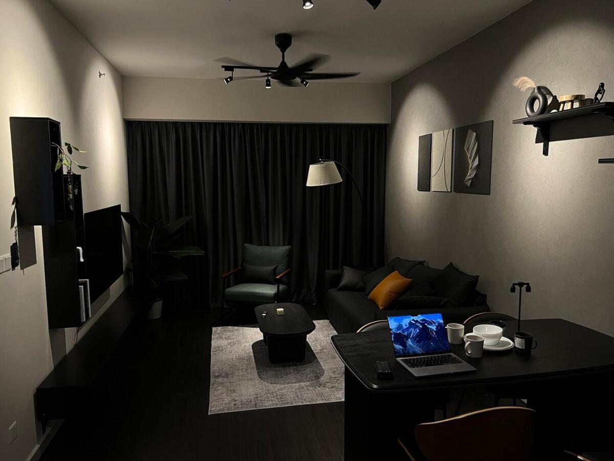 Luxury Black Agile Bukit Bintang Kuala Lumpur
